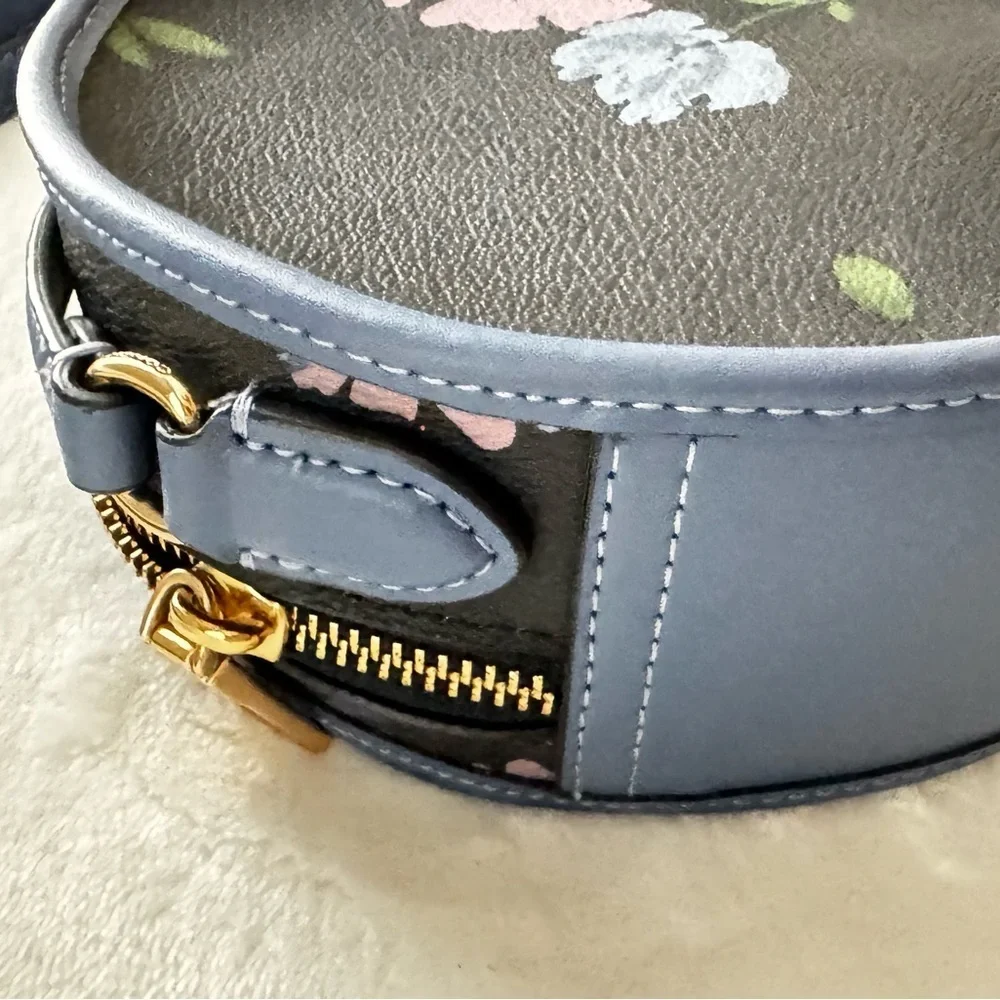 Coach navy signature